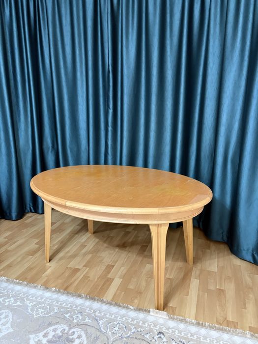 стол сатылады срочно