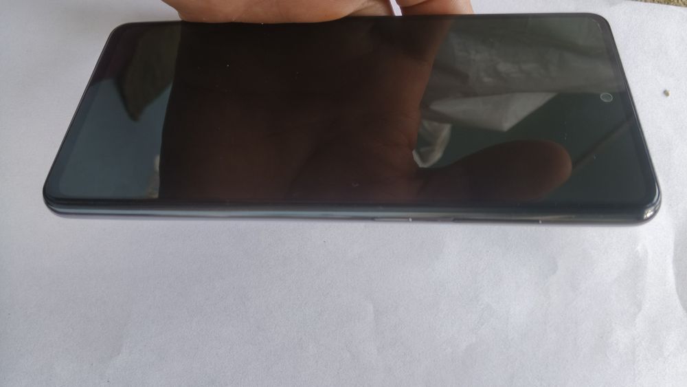 Samsung a52 qora 4/128