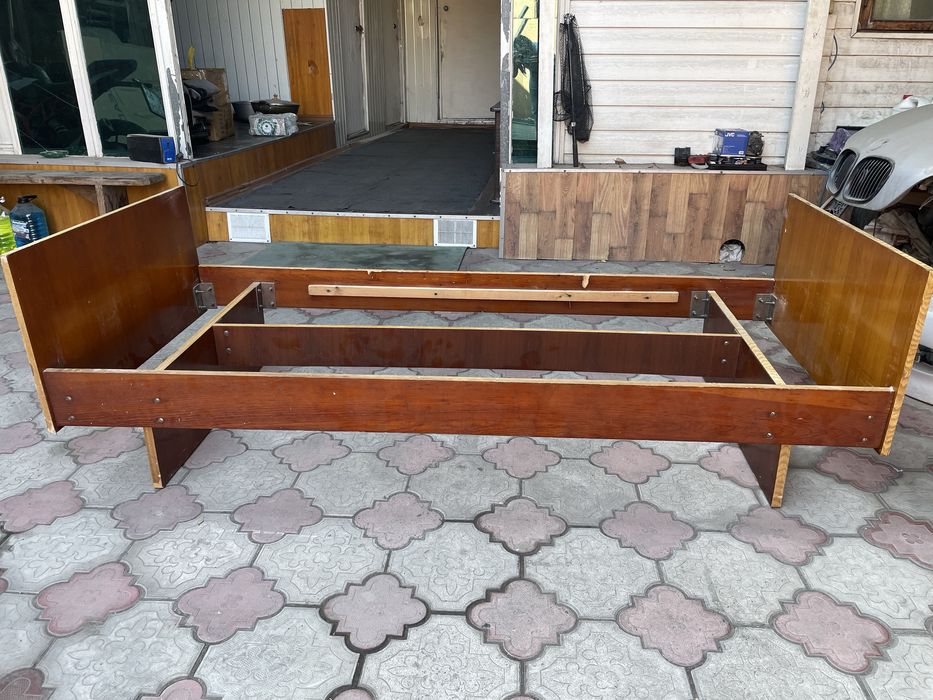 Кровать односпалка