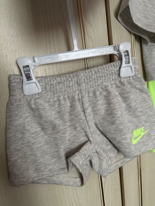 Нови оригинални комплекти NIKE за момичета