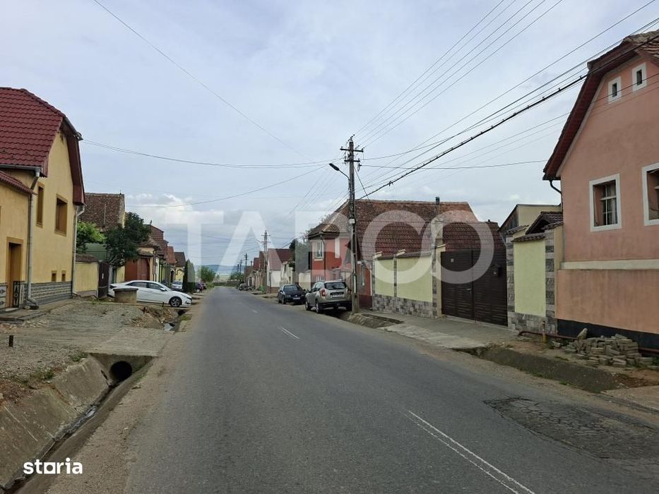 Casa individuala de vanzare in Poplaca -acces auto si strada asfaltata