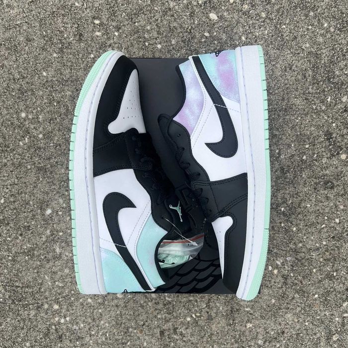 Air Jordan Retro 1 Low SE Tie Dye