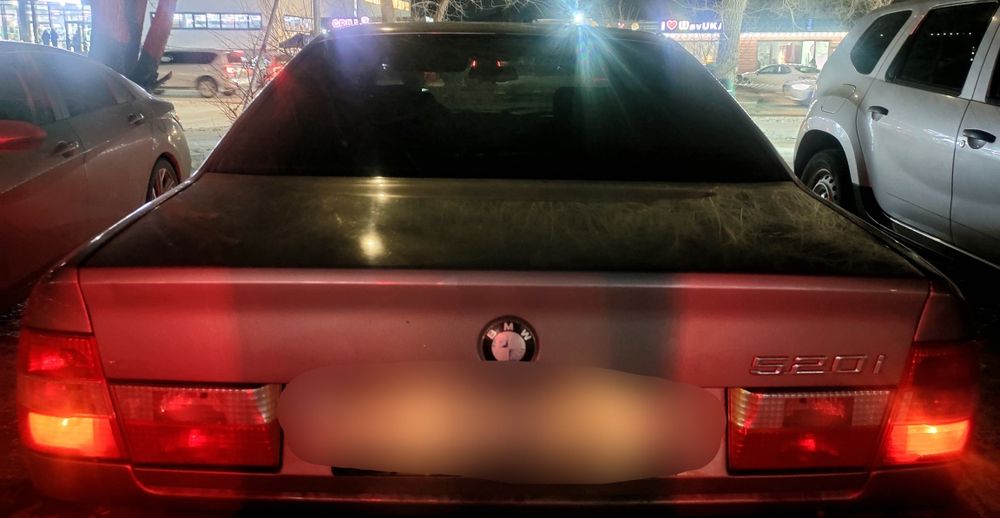Задние фонари на БМВ 520 е34