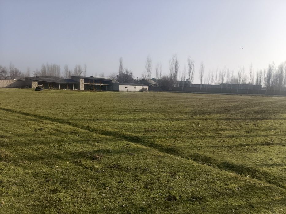 Участка ховли йер