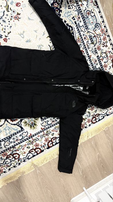 Продам куртку The north face