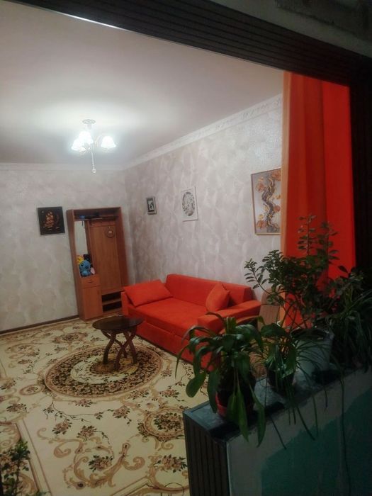 Продаётся 1в2/2/4 Авиасозлар 2, балкон 1,5на6