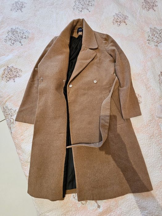 Продам пальто женское осеннее