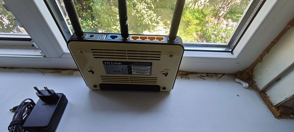 TP-Link WR1043ND wi-fi модем-роутер