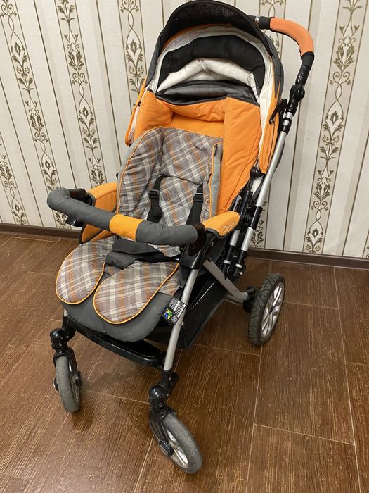 Продам коляску прогулочную