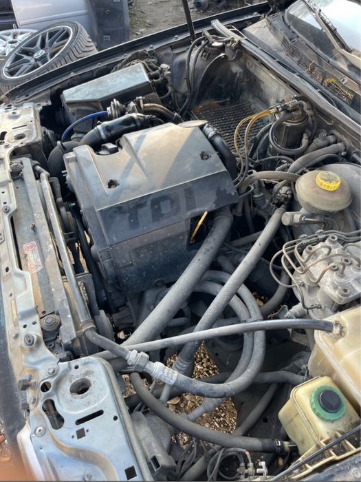 Audi 80 na chasti ауди 80 на чадти