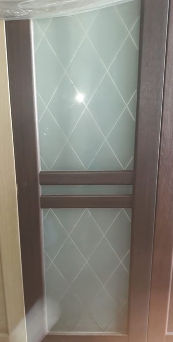 Продам межкомнатную дверь