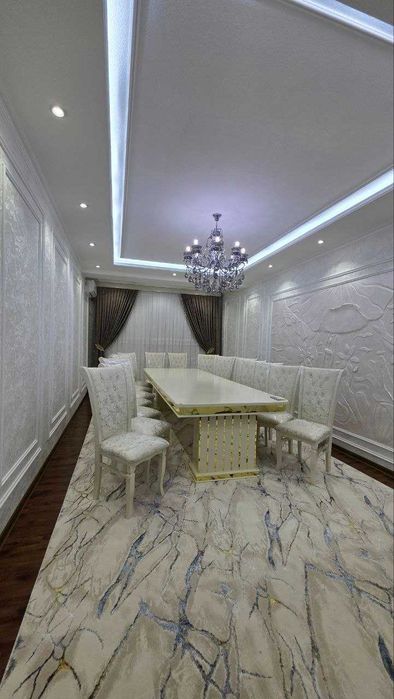 7 хоналик квартира  Рудакий кучасида жойлашган