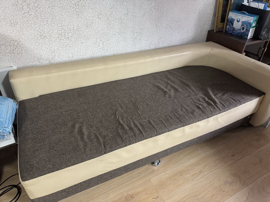 Отдам диван даром