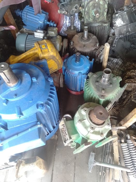 Продам электро двигателя