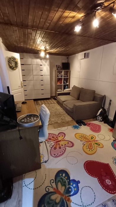 Vand teren intravilan + casa la 14.5km de Aeroport Cluj