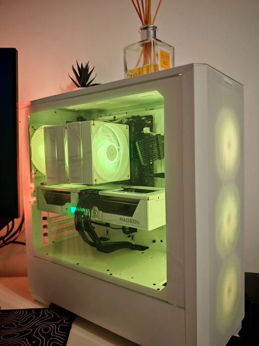 PC Gaming Ryzen 7500F + RX 9070 Pure