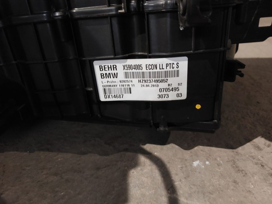 Carcasa aeroterma bord BMW F10 F11 Cod 9202574