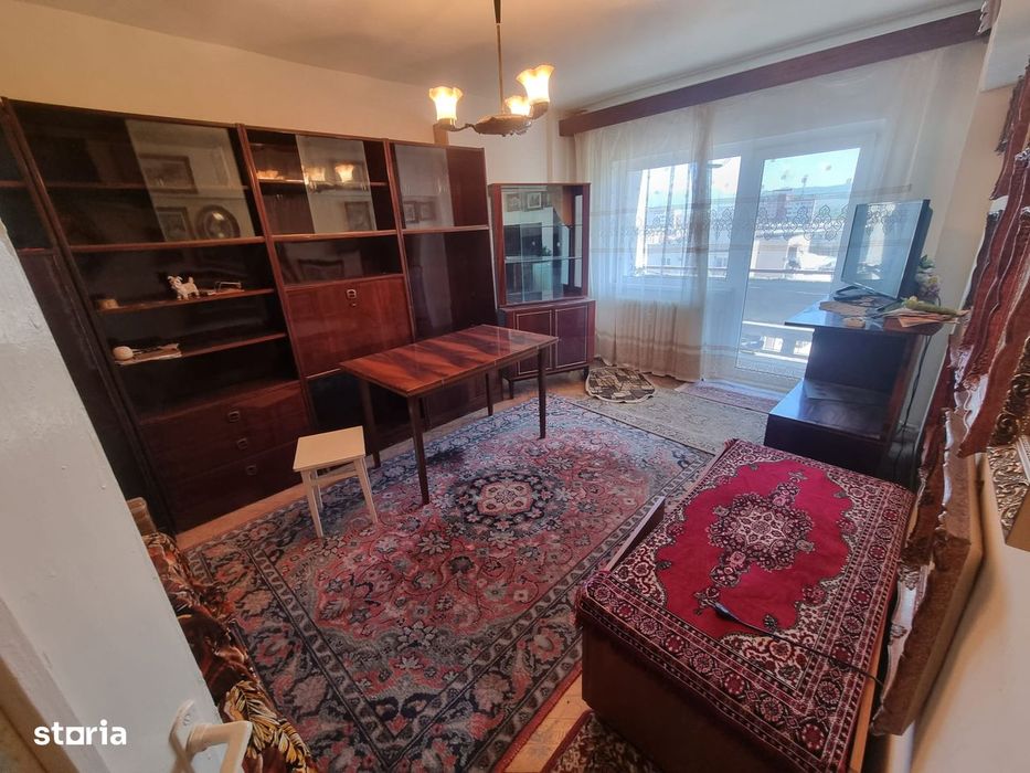 Apartament 2 camere decomandat,ultracentral,Deva-Bd.Decebal-piată — fotografia 1