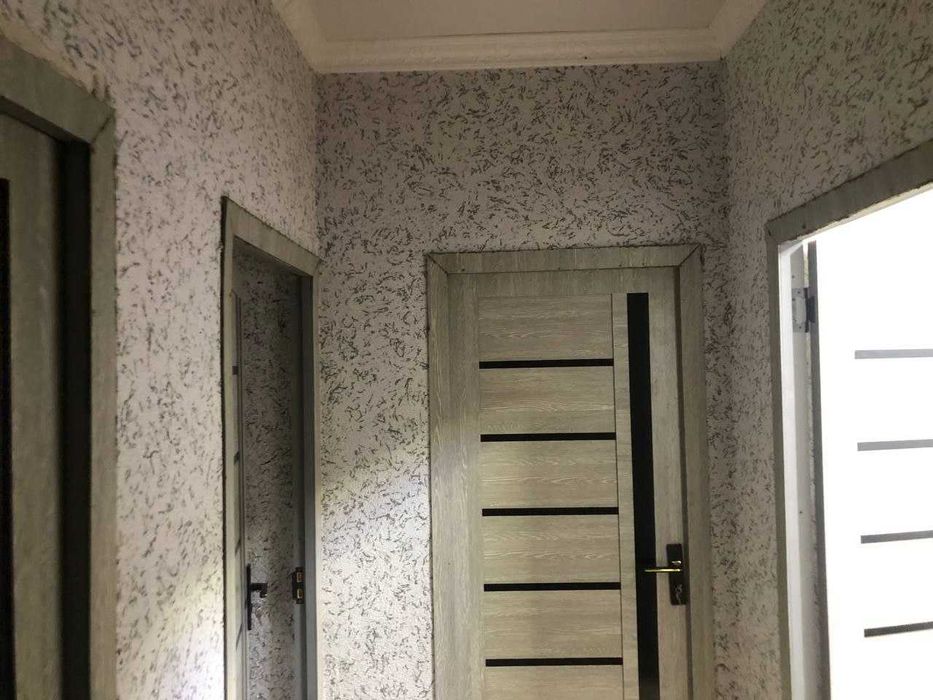 Андижон шахри 50-мактаб ёнида янги курилган уйдан 2хонали уй сотилади.