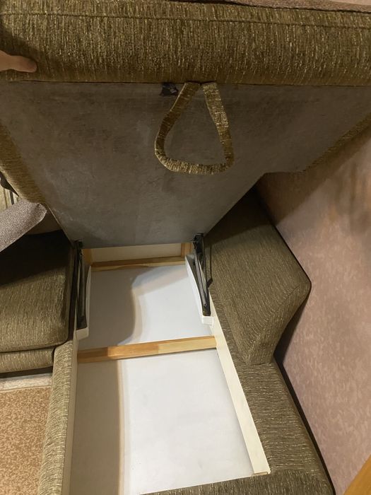 Продам Белорусский диван с креслом