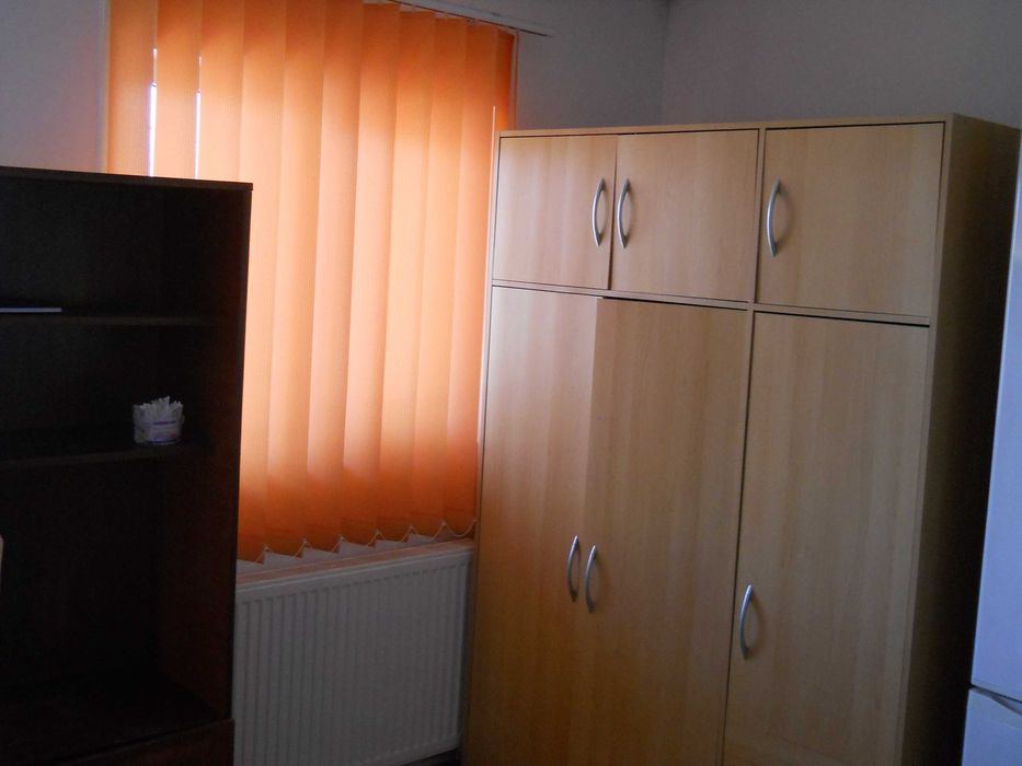 Vanzare vila 6 garsonire si un apartament 2 camere