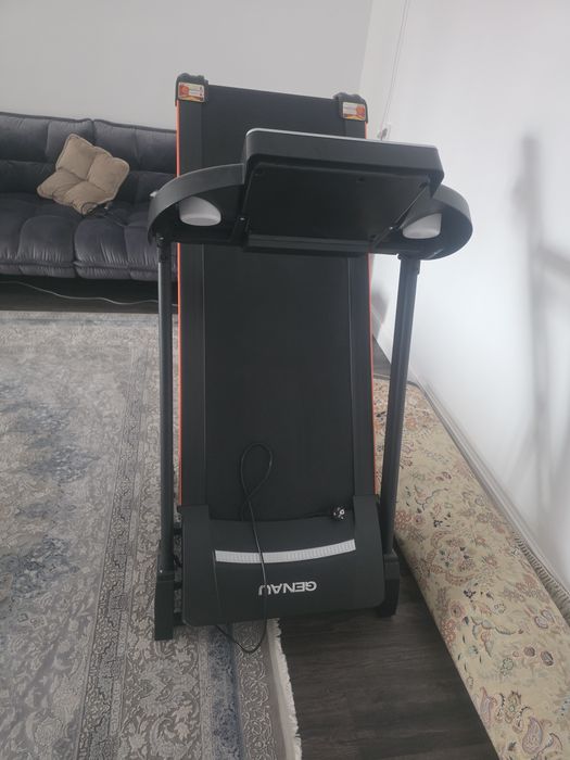 Беговая дорожка Genau