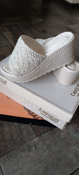 Дамски летни чехли