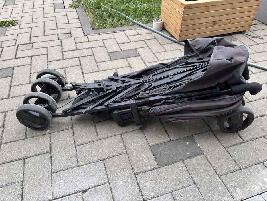 Carucior sport Euro Cart Ezzo, pliabil tip umbrela, cu pozitie somn