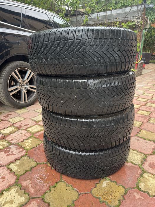 BRIDGESTONE BLIZZAK LM005 235/60 R18 107H XL iarna