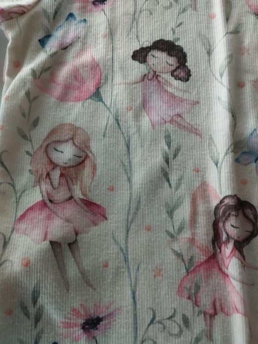 Потник за 122/128 см - 11 бр и 2 пижами