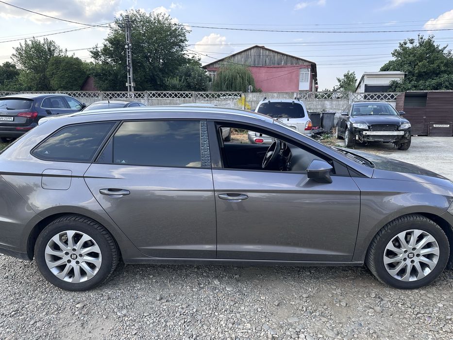Seat Leon 2016 gri