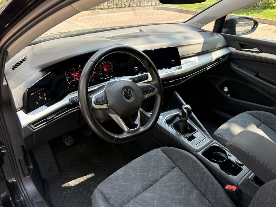 VW Golf 8 /2021/