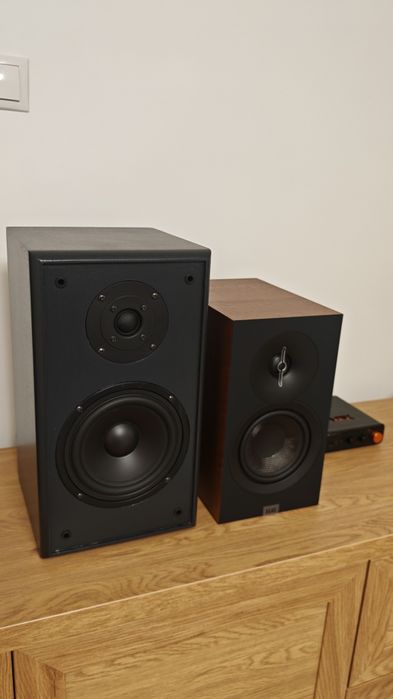 Boxe de raft bookshelf Acoustic Solutions AV-40 MK2 – recondiționate,