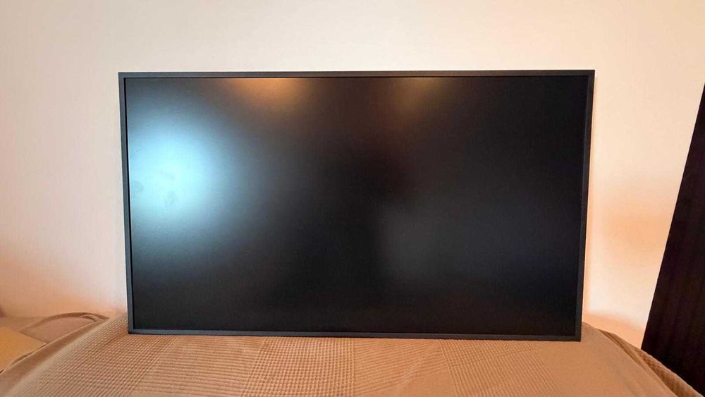 LG 43UH5Q-E – Display profesional 43” 4K UHD, Digital Signage, 24/7