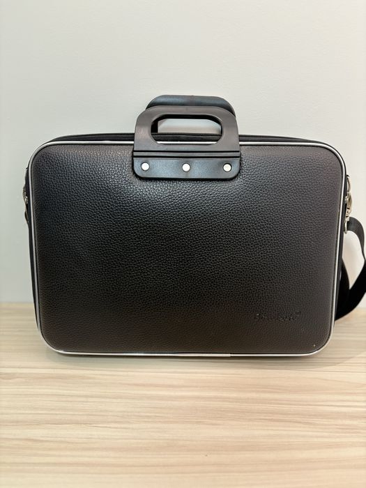 Classic vinyl Bombata-Black