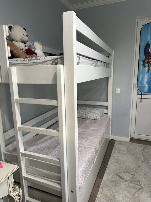 Продам ярусную кровать