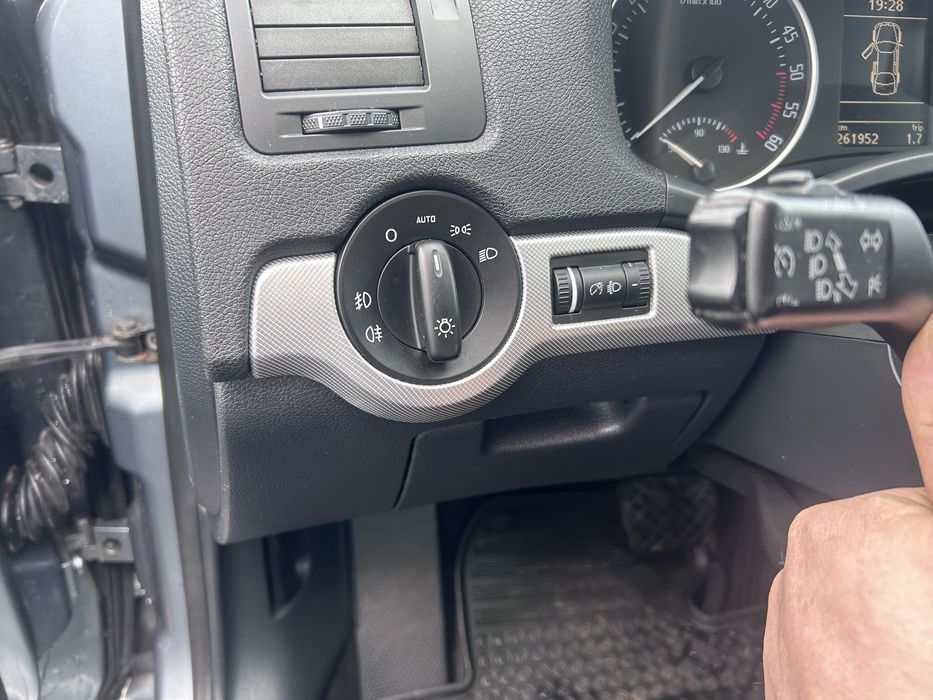 Vand Skoda Octavia 2 facelift 2012 1.6 tdi / DSG