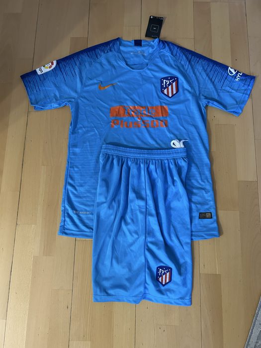 Форма футбольная -взрослая.