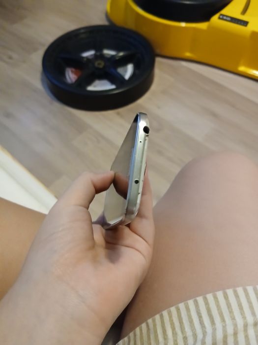 Samsung Galaxy S4 mini за части