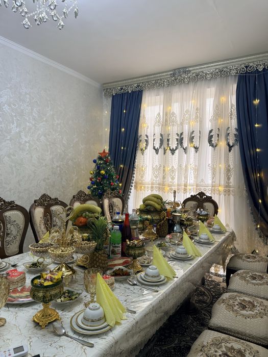 12ta stul bitta stol sotiladi Manzil termiz shahar narxi kelishiladiii