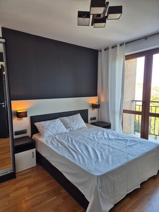 Дава се под наем Тристаен апартамент в Балчик - 100 кв.м за 650 € - Снимка #5