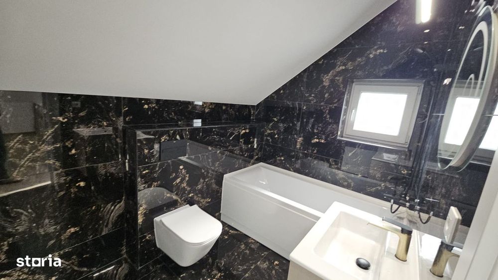 Casă modernă P+M cu vedere spectaculoasă lac Ciurbești