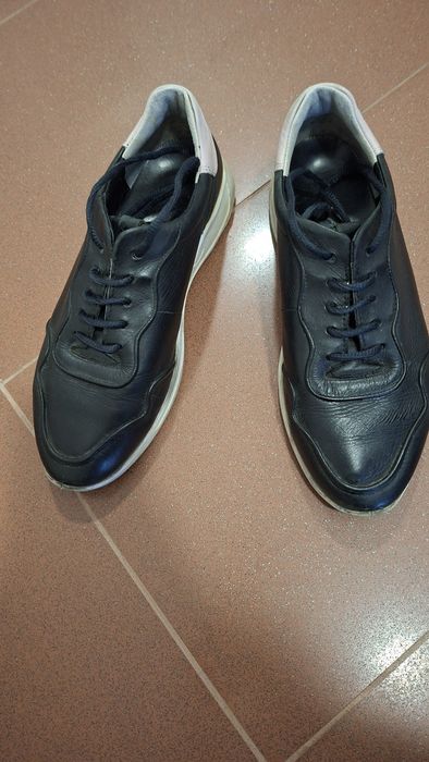 Продавам Обувки ecco