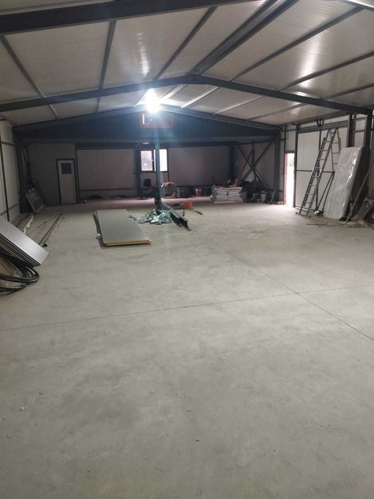 Hala - de inchiriat 3 euro/mp