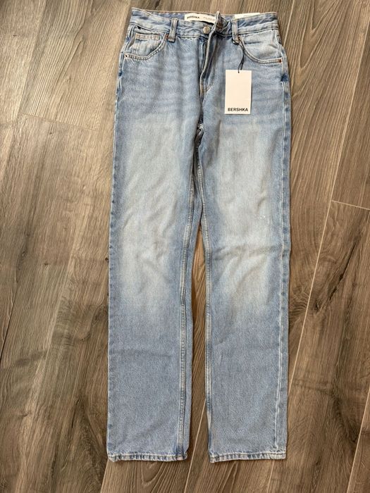 Blugi Berska noi cu eticheta