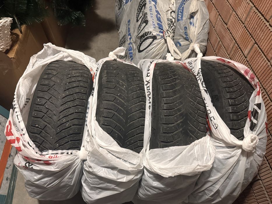 Зимние шины Michelin 255/60 r18
