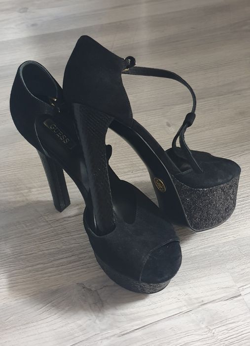 Sandale elegante Guess mărimea 39