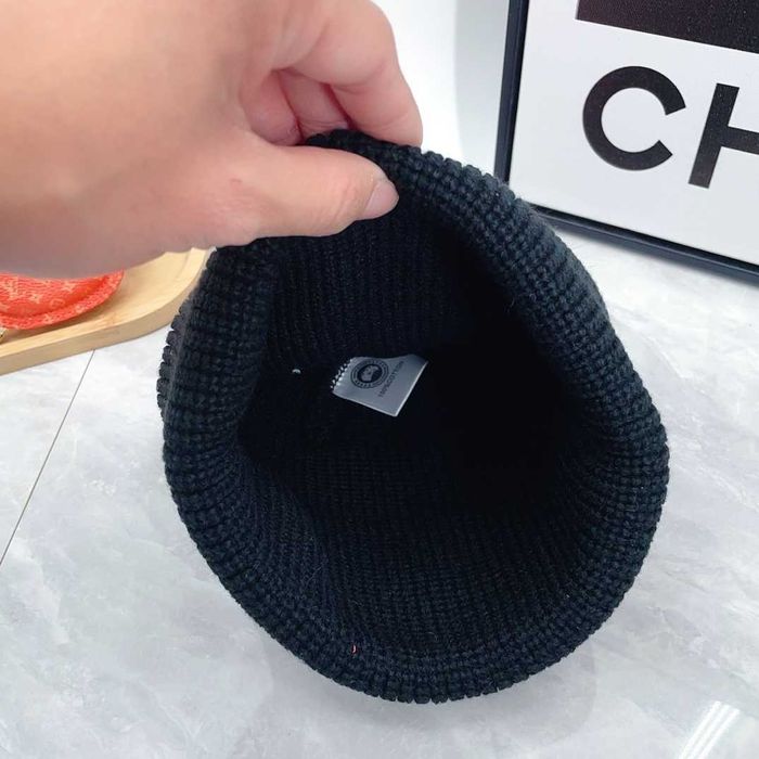 Aduc pe comanda Fes CANADA GOOSE orice model