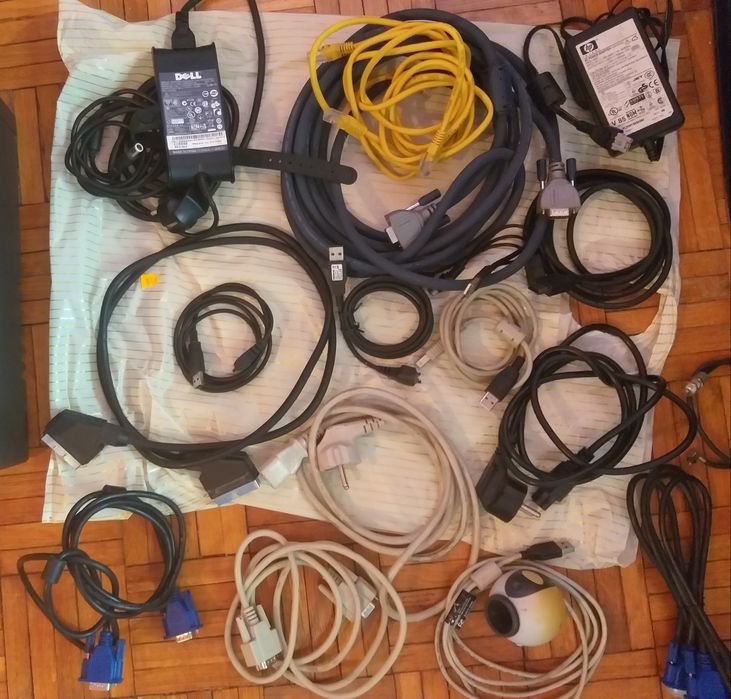 Cabluri de laptop,internet, tv,telefon.