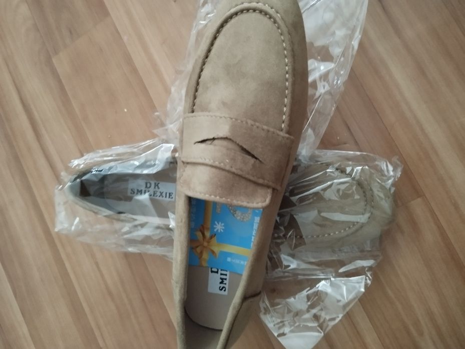 Продам новые лоферы